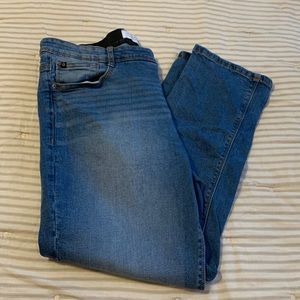 NWOT Curve Appeal Jean with elastic waist band size 16/33